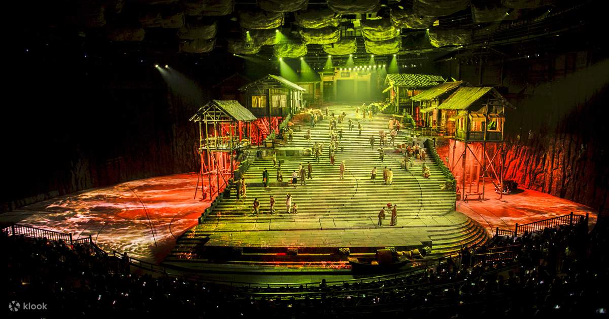 Chongqing 1949 A mustsee performance at Hongyan in Chongqing, with